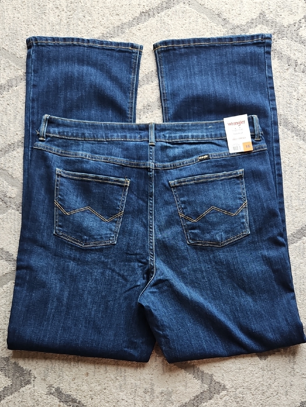 NEW! Wrangler Dark Blue Wash High Rise Bootcut Jeans Multiple Sizes - Picture 12 of 14